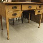 779 7463 WRITING DESK